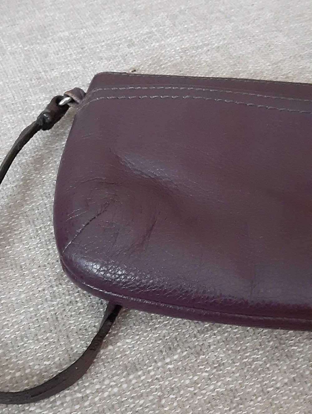 Coach size maroon